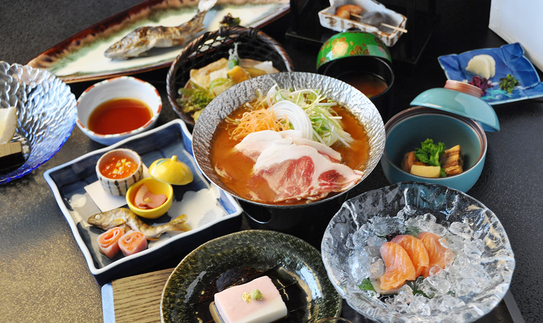 写真：奥三河会席