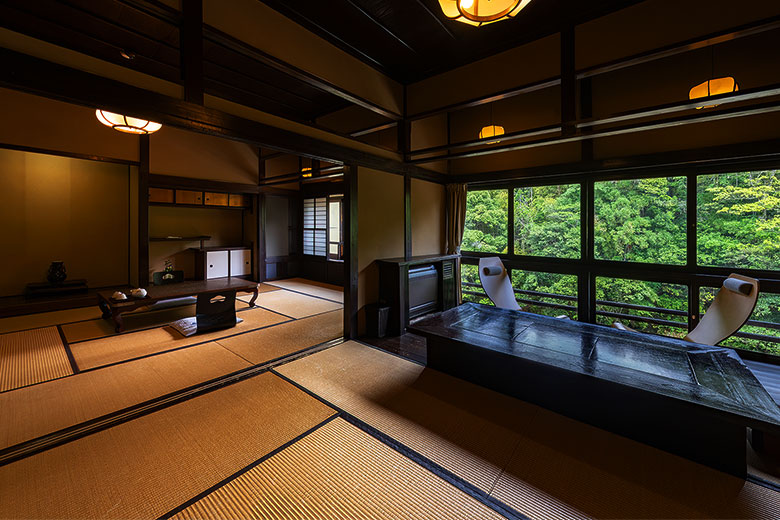 写真：民芸調客室