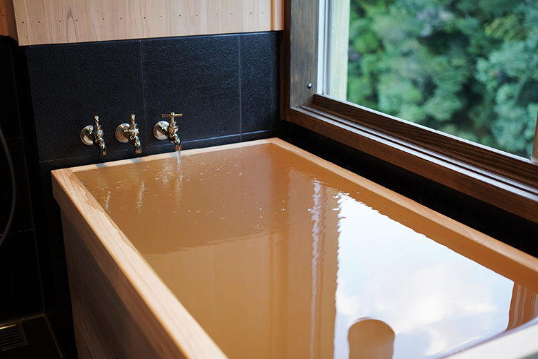 写真：温泉付き客室