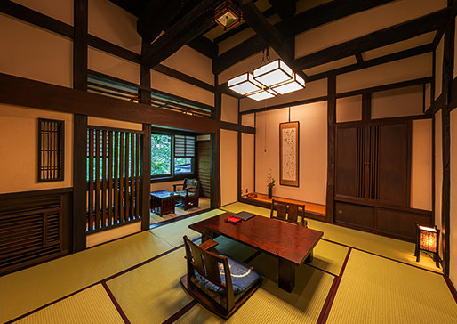 写真:和室(山ボウシ)